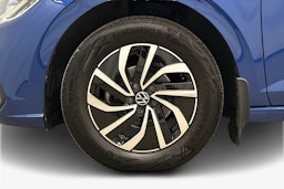 sininen Volkswagen Polo 2023 kuva 11.