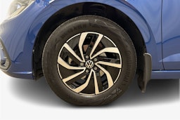 sininen Volkswagen Polo 2023 kuva 11.