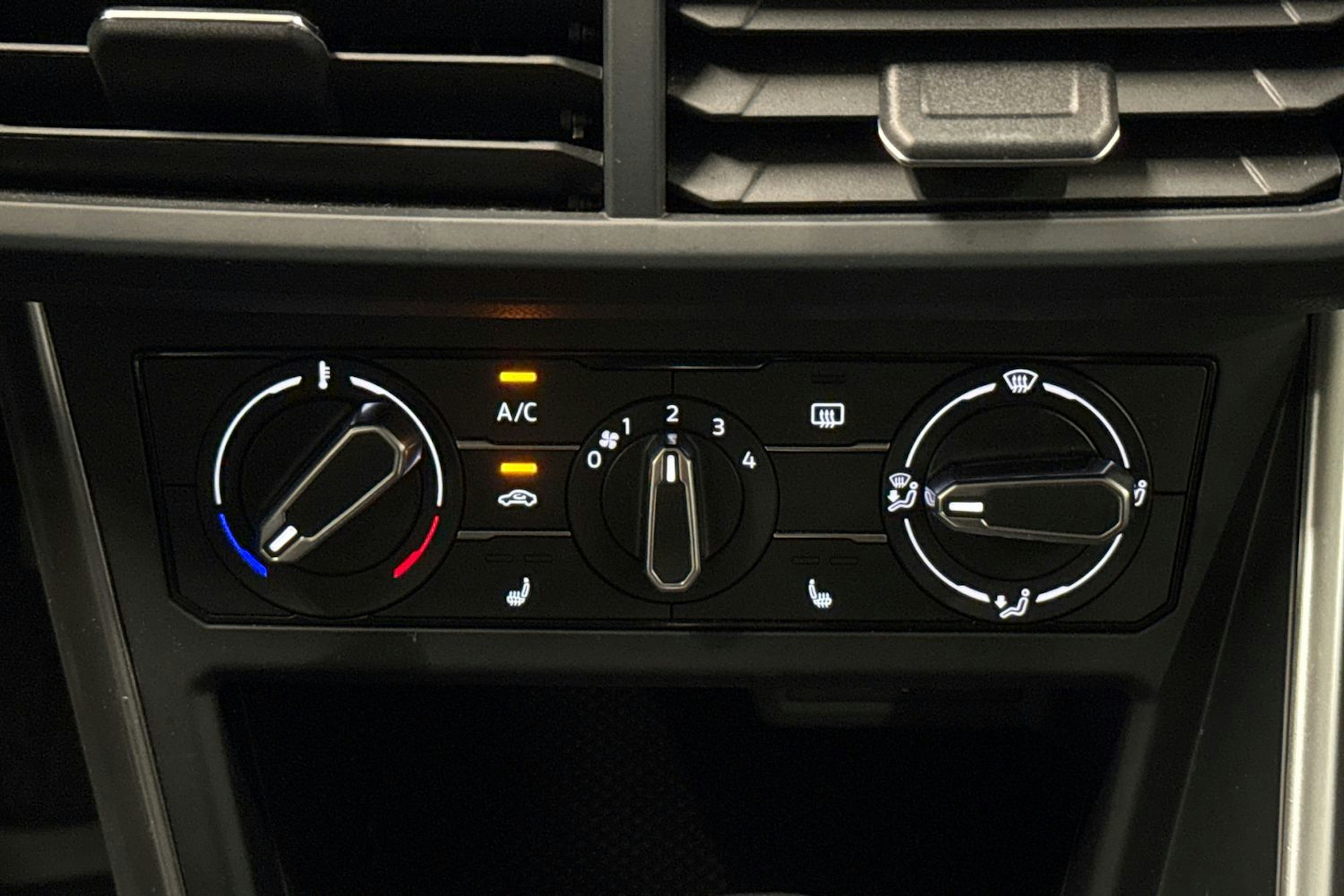 sininen Volkswagen Polo 2023 kuva 20.
