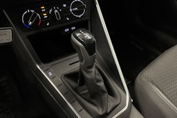 sininen Volkswagen Polo 2023 kuva 21.