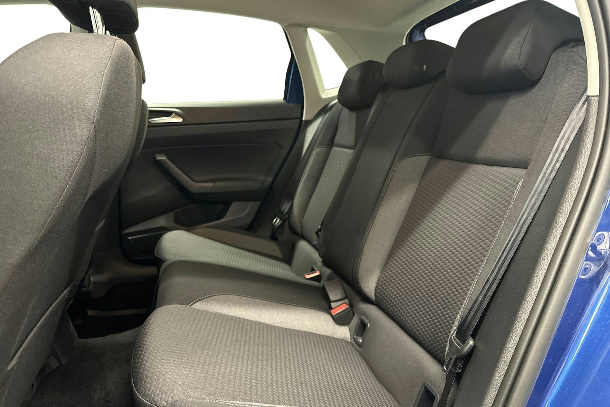 sininen Volkswagen Polo 2023 kuva 10.