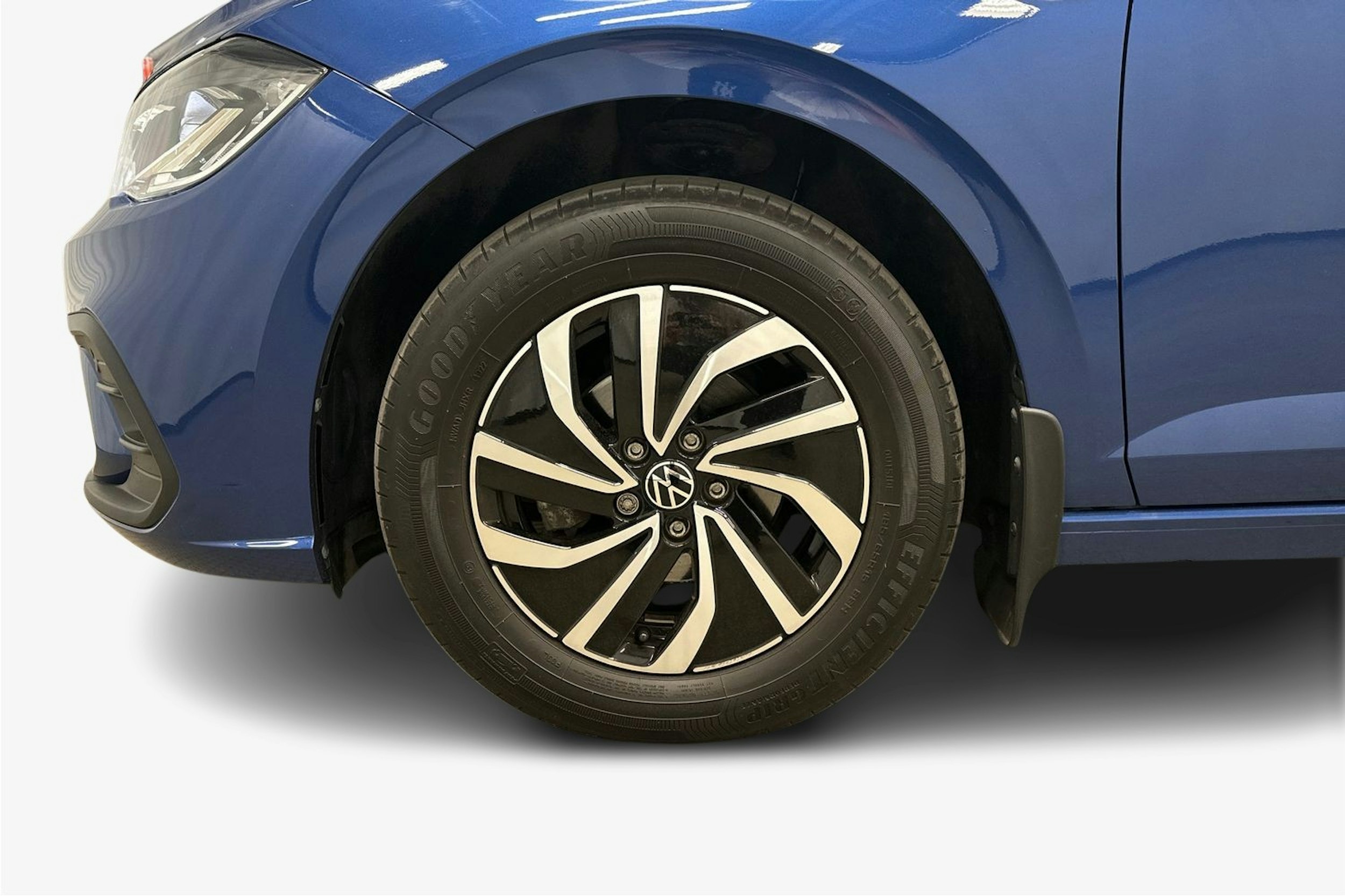 sininen Volkswagen Polo 2023 kuva 11.