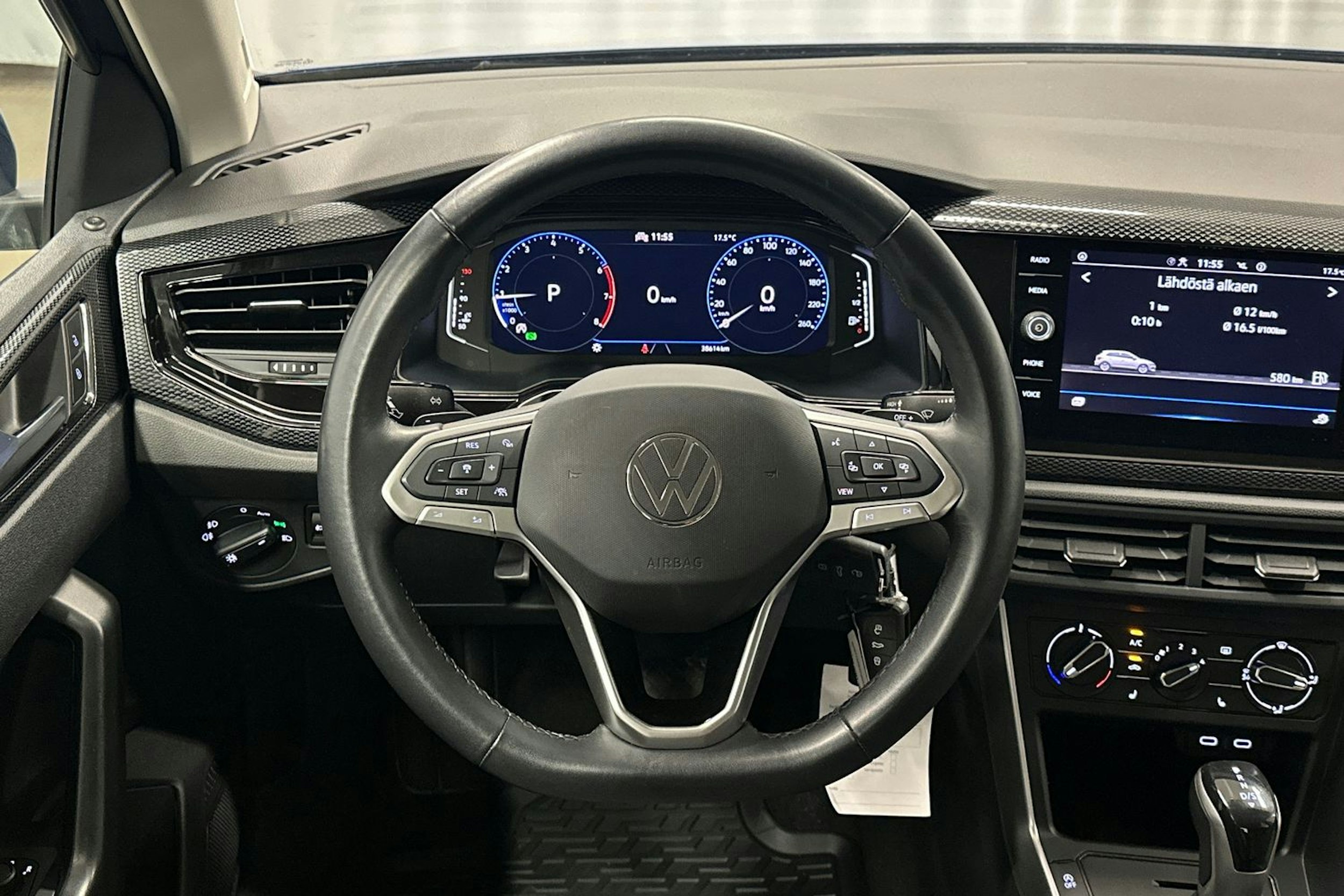 sininen Volkswagen Polo 2023 kuva 14.