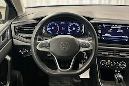 sininen Volkswagen Polo 2023 kuva 14.
