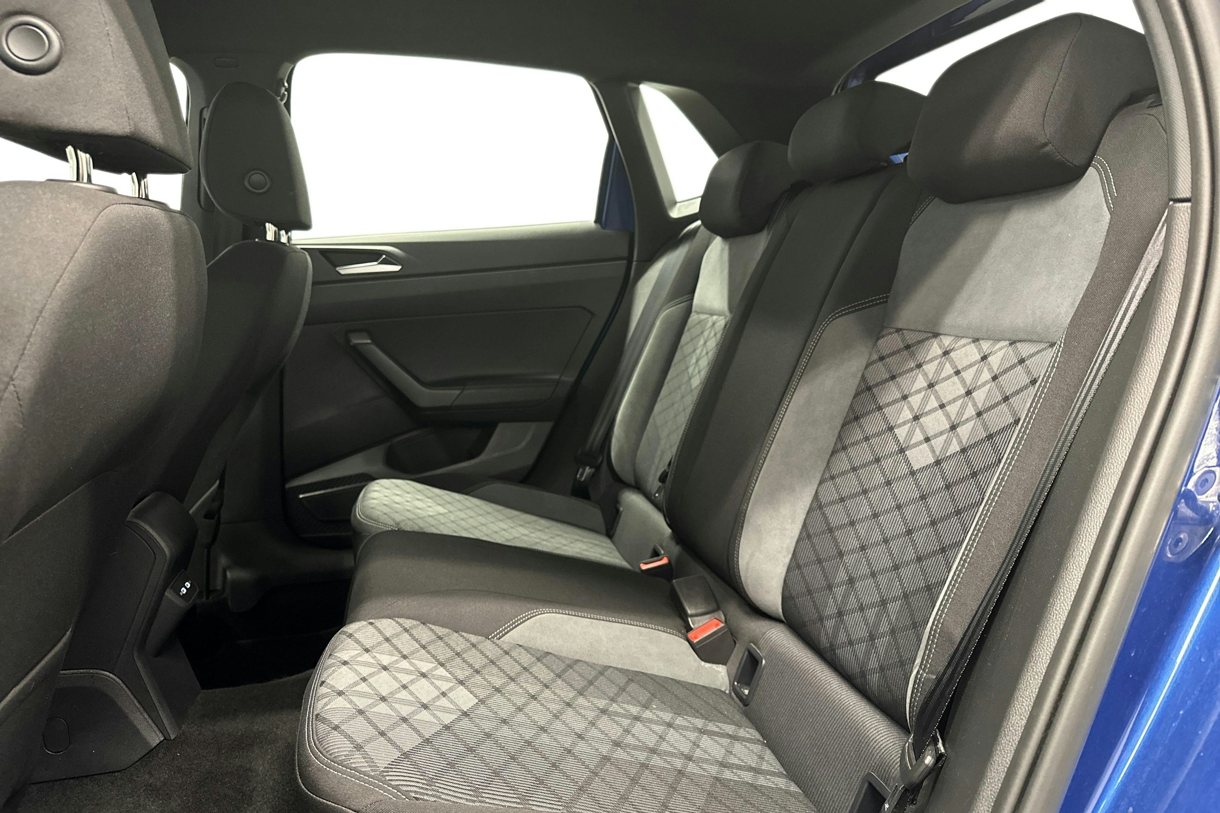 sininen Volkswagen Polo 2023 kuva 10.
