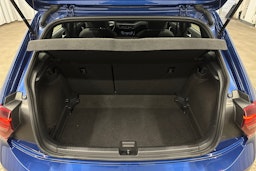 sininen Volkswagen Polo 2023 kuva 14.