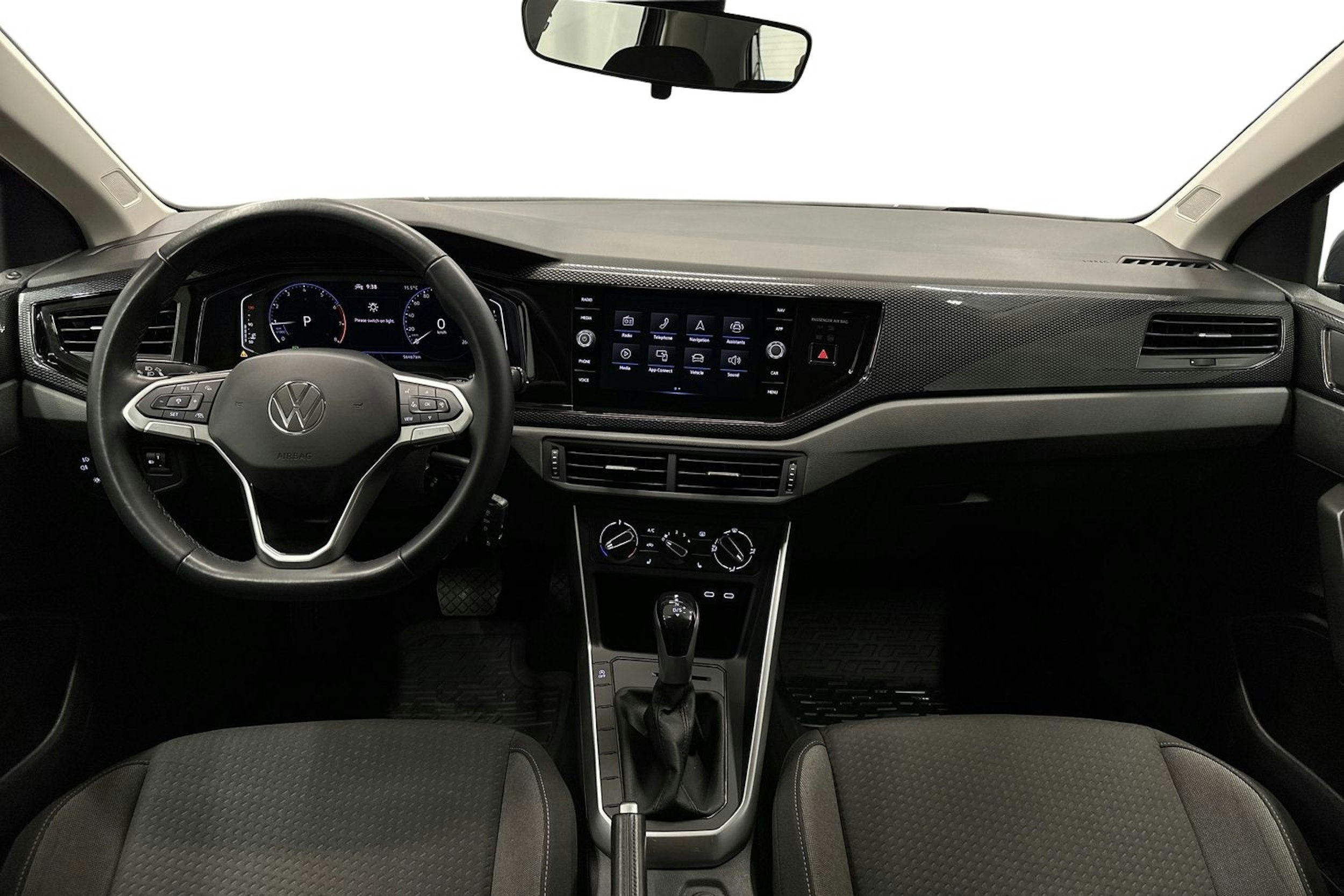 harmaa Volkswagen Polo 2023 kuva 9.