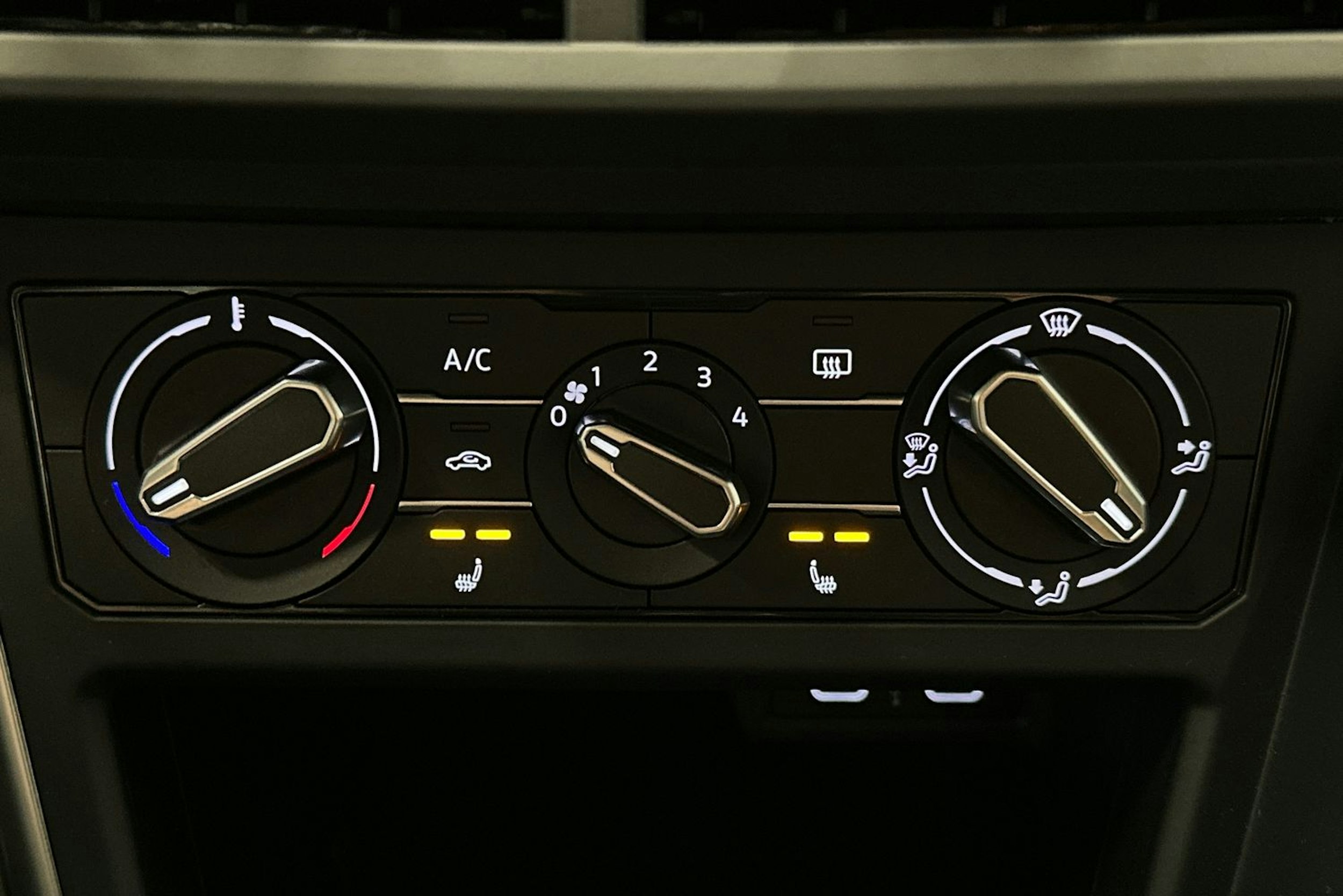 harmaa Volkswagen Polo 2023 kuva 21.