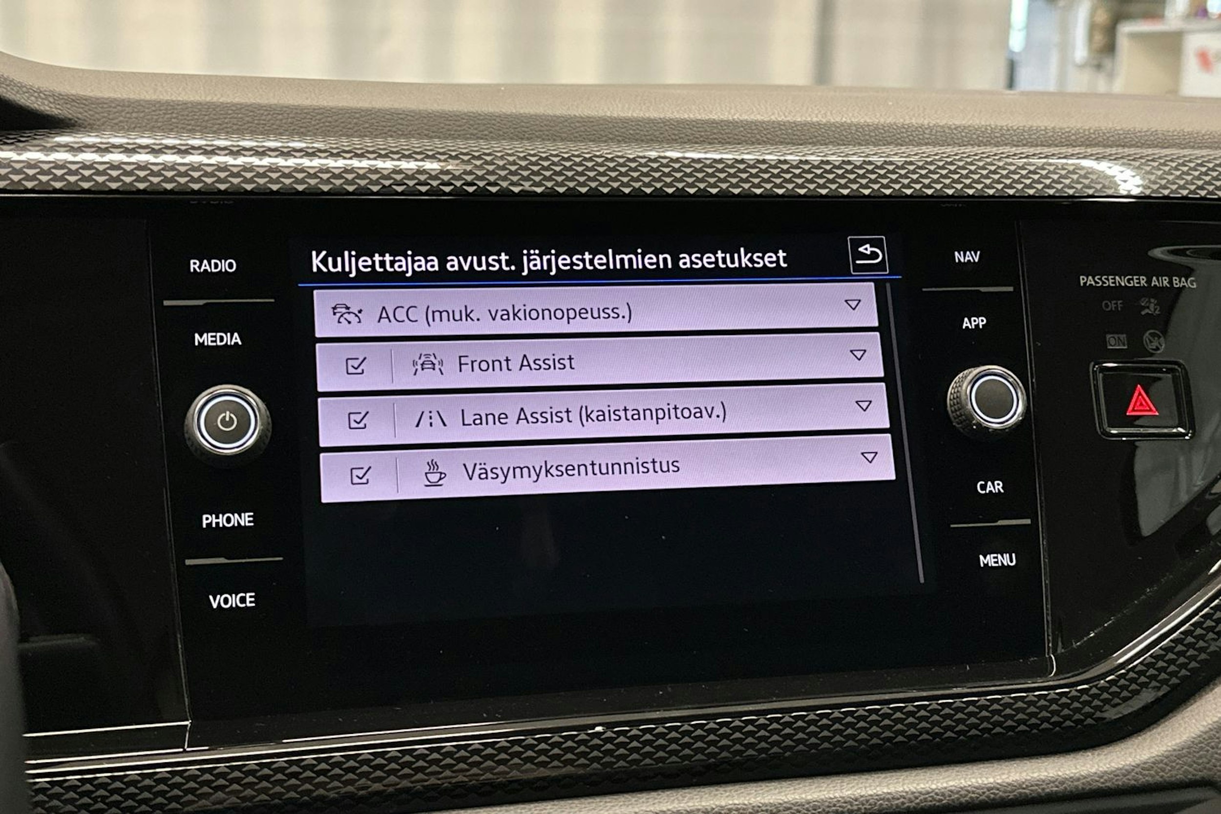harmaa Volkswagen Polo 2023 kuva 24.