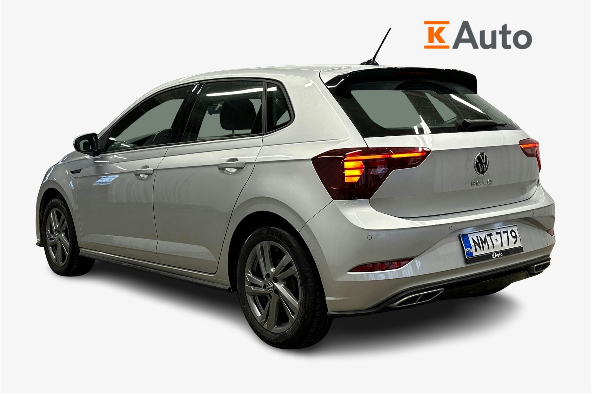 harmaa Volkswagen Polo 2023 kuva 2.