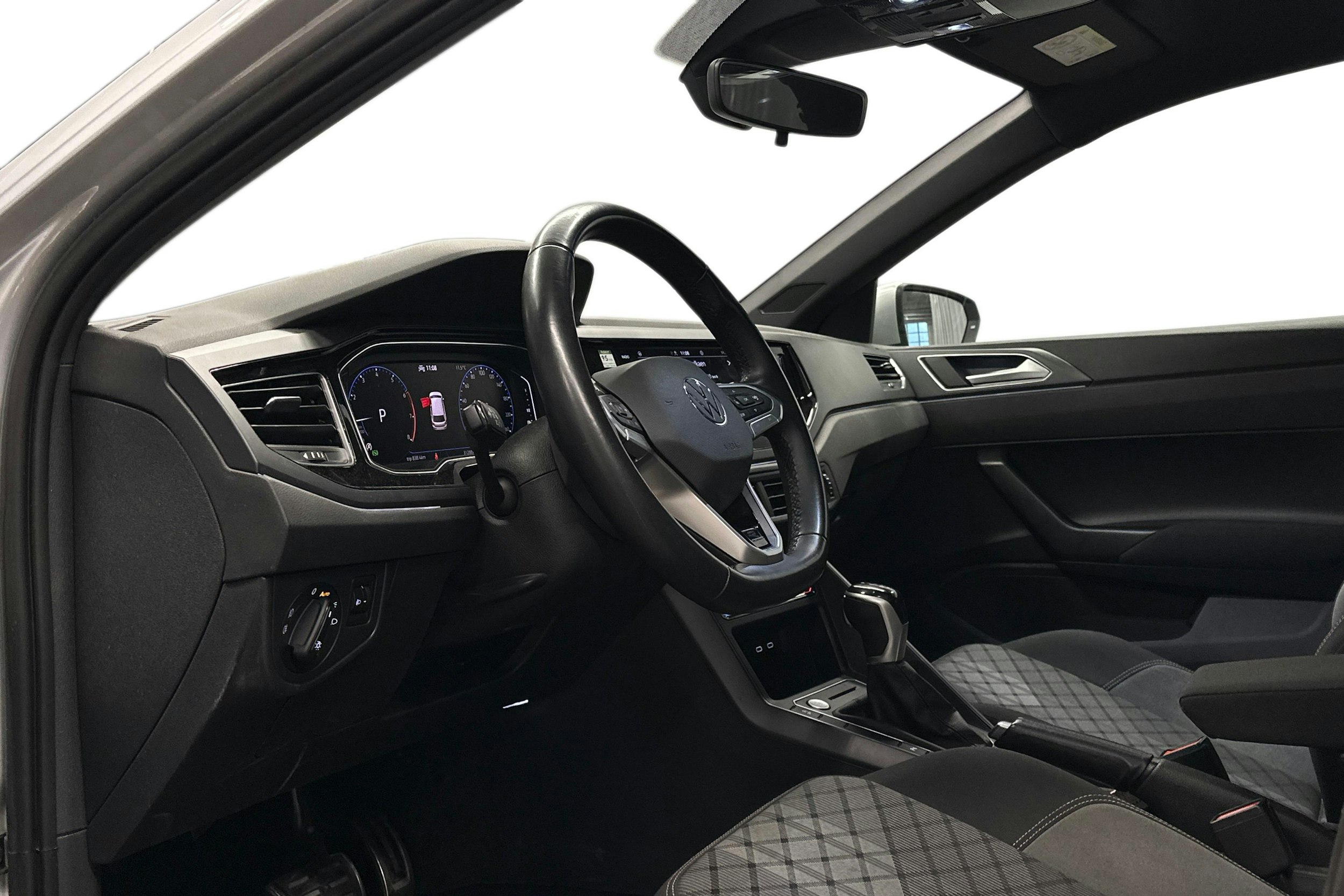 harmaa Volkswagen Polo 2023 kuva 3.