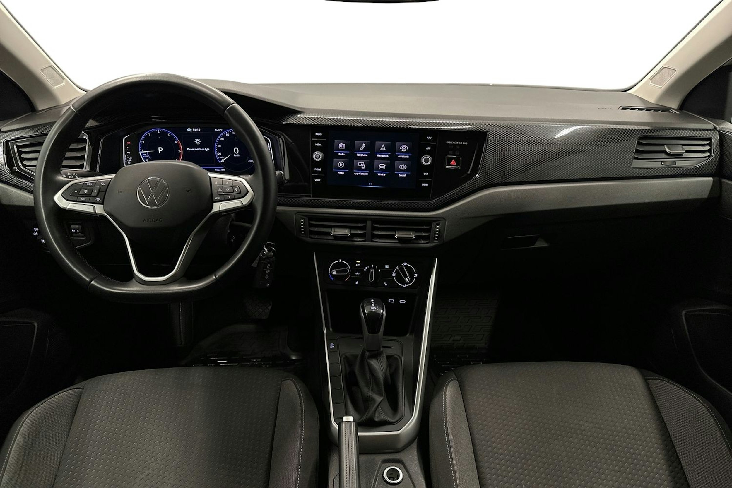 valkoinen Volkswagen Polo 2023 kuva 9.