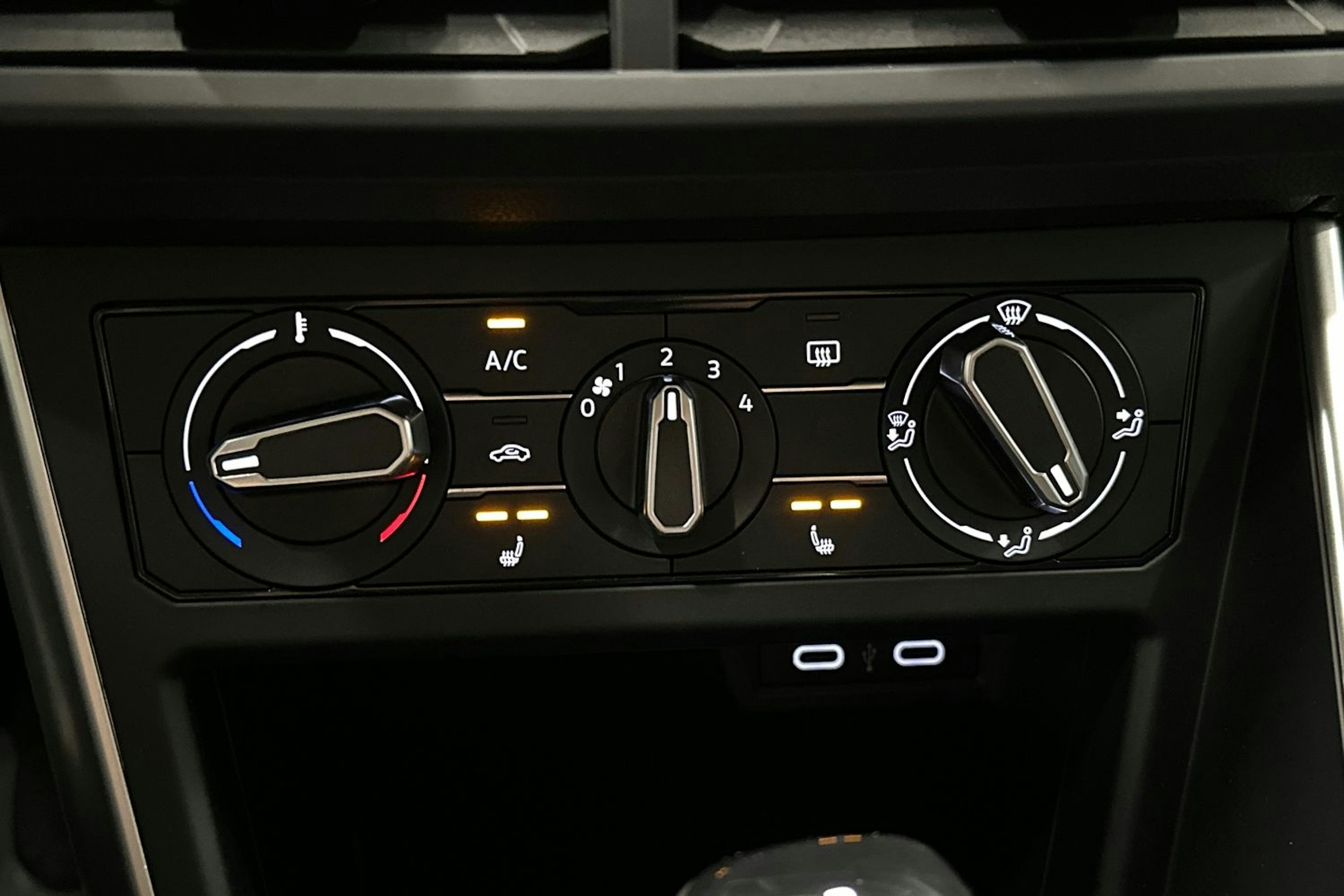 valkoinen Volkswagen Polo 2023 kuva 21.