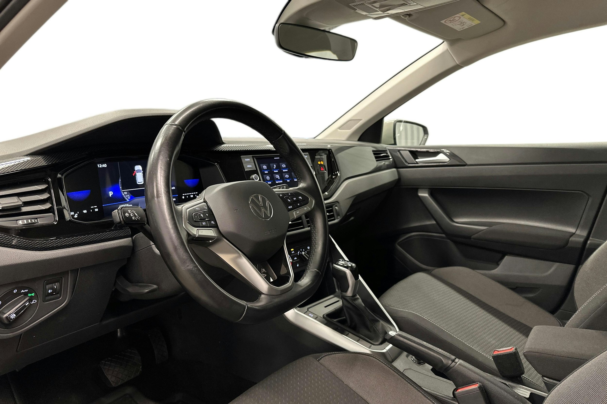 harmaa Volkswagen Polo 2023 kuva 6.