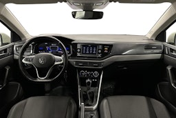 harmaa Volkswagen Polo 2023 kuva 7.