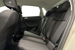harmaa Volkswagen Polo 2023 kuva 8.