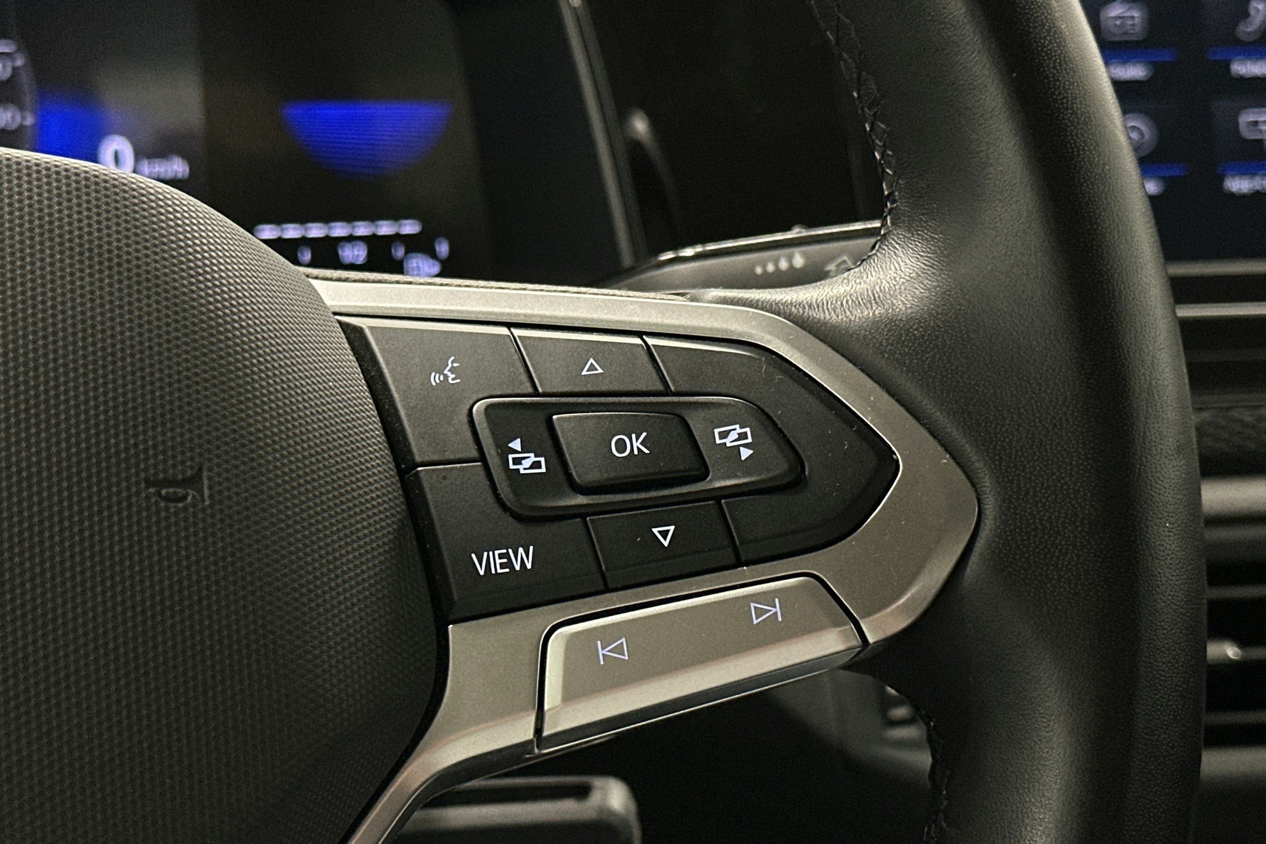 harmaa Volkswagen Polo 2023 kuva 15.