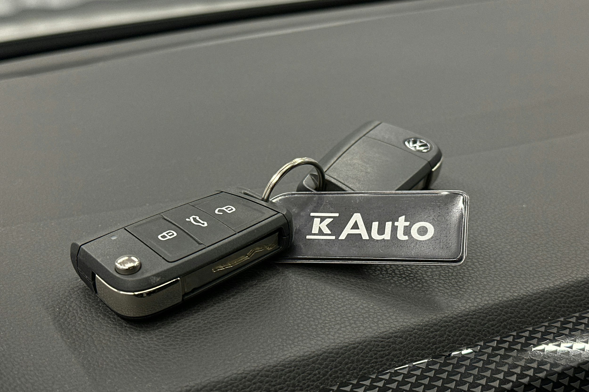 harmaa Volkswagen Polo 2023 kuva 23.