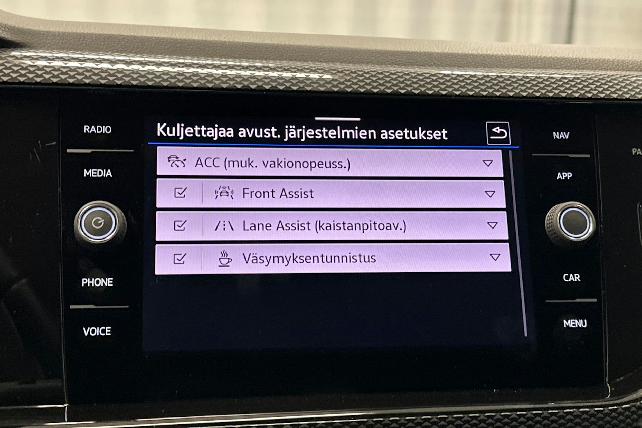 musta Volkswagen Polo 2023 kuva 21.