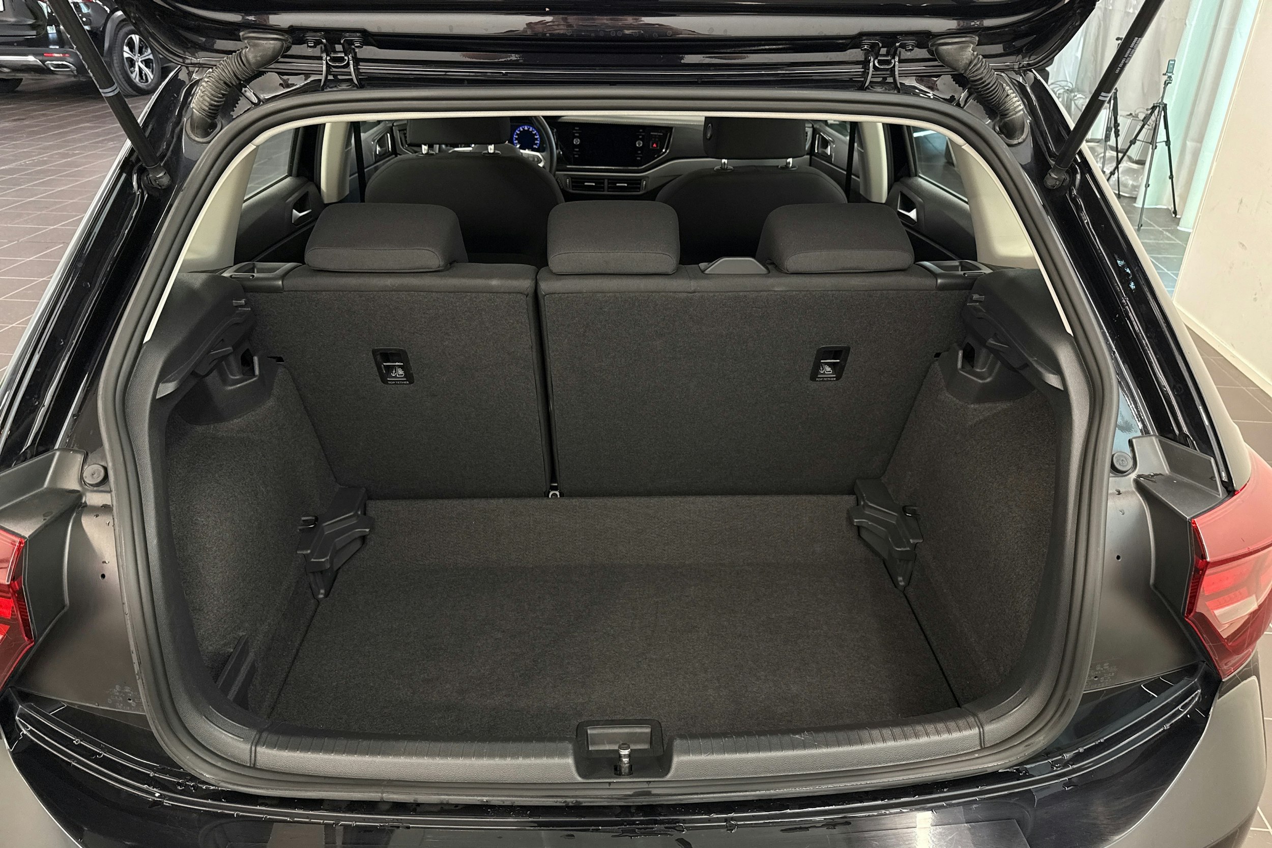 musta Volkswagen Polo 2023 kuva 37.