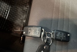 punainen Volkswagen Scirocco 2009 kuva 17.