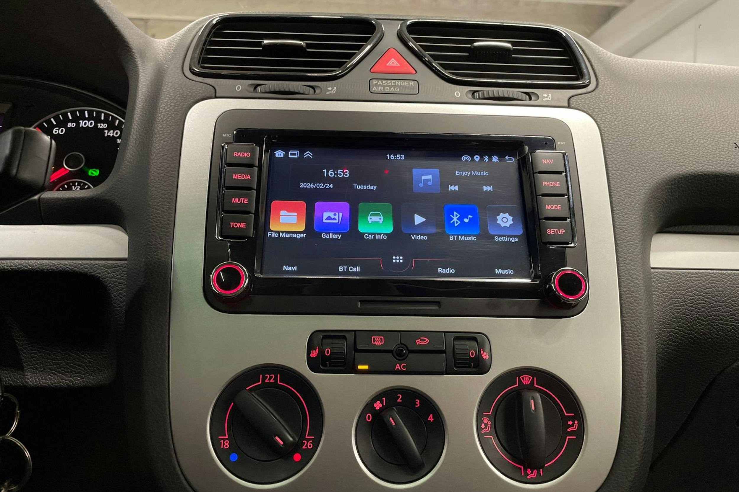 musta Volkswagen Scirocco 2009 kuva 17.