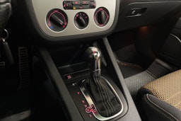 musta Volkswagen Scirocco 2009 kuva 18.