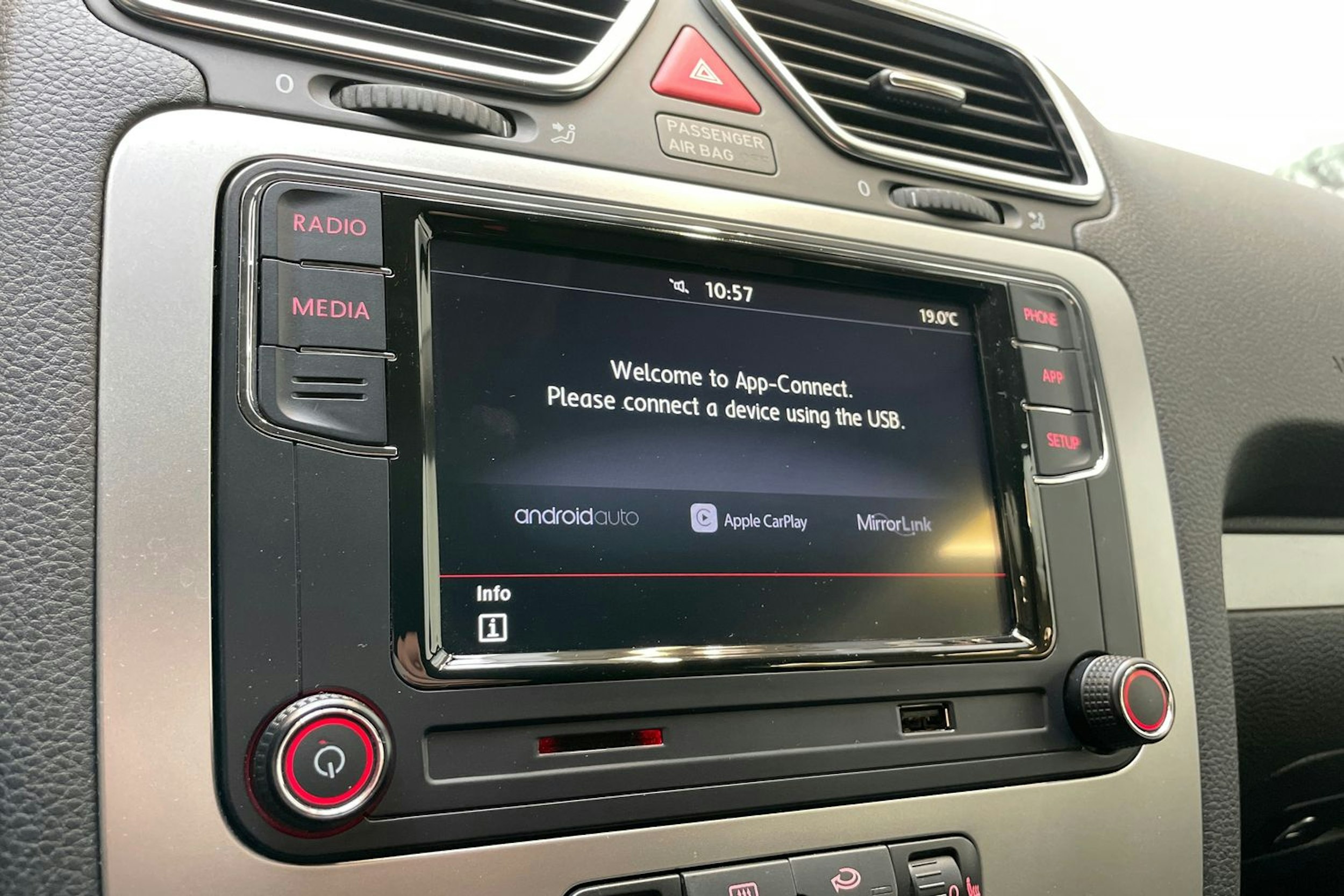 vihreä Volkswagen Scirocco 2009 kuva 21.