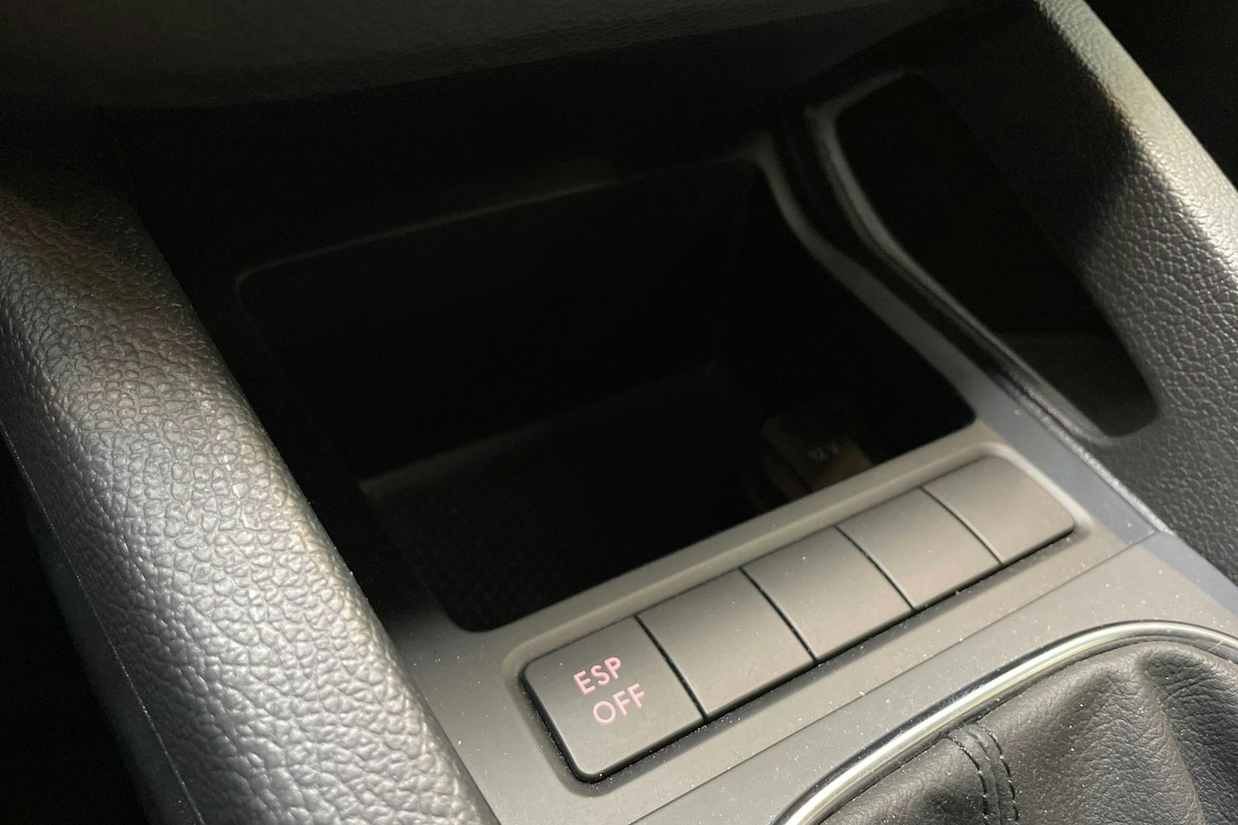 vihreä Volkswagen Scirocco 2009 kuva 23.