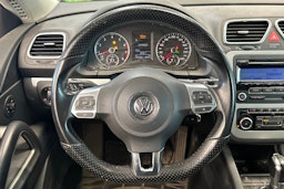 punainen Volkswagen Scirocco 2011 kuva 14.