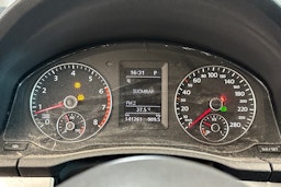 punainen Volkswagen Scirocco 2011 kuva 16.