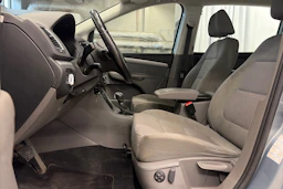 harmaa Volkswagen Sharan 2010 kuva 11.