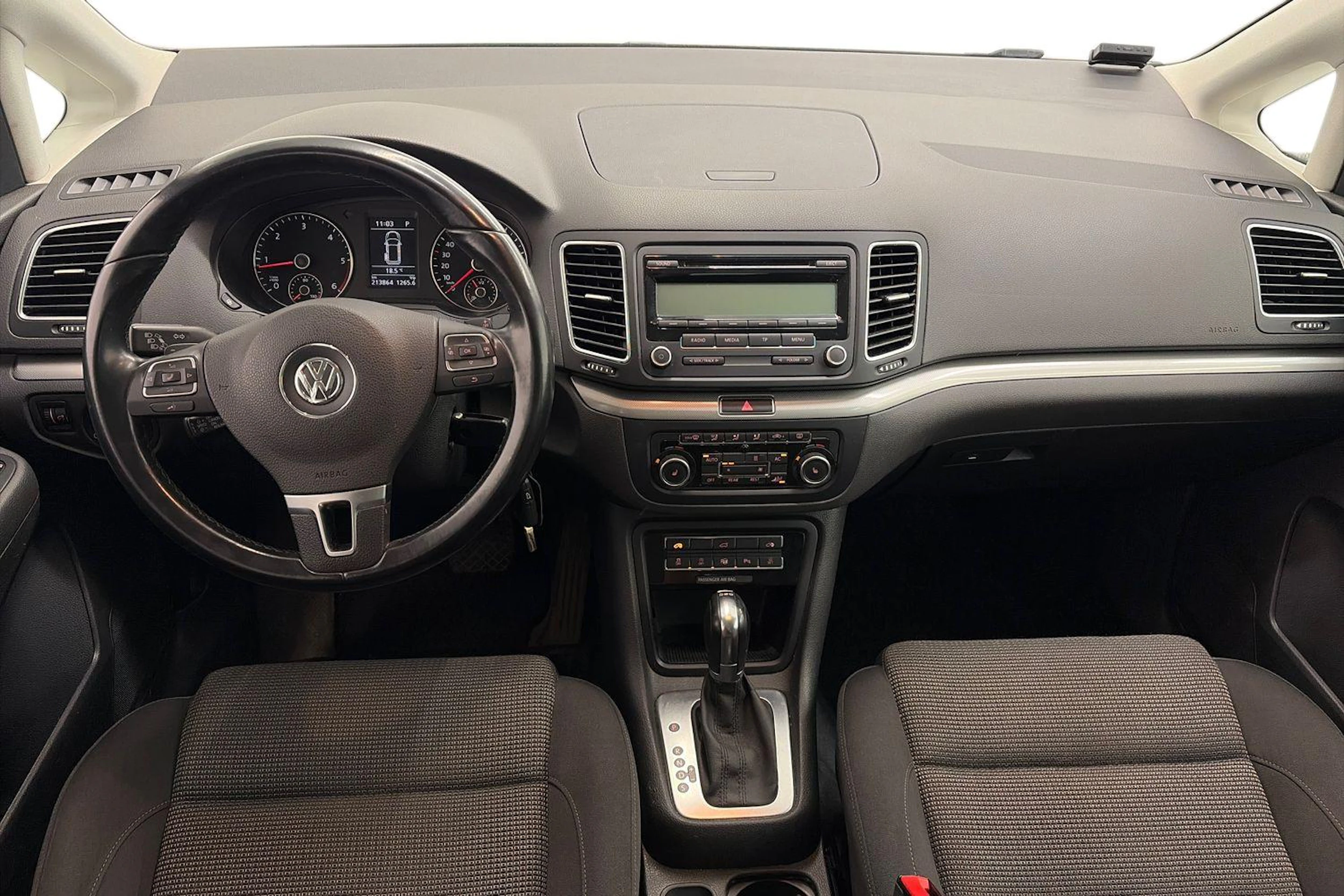 Valkoinen Volkswagen SHARAN 2011 kuva 7.