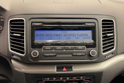 Valkoinen Volkswagen SHARAN 2011 kuva 19.