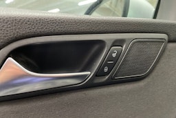 Harmaa Volkswagen SHARAN 2011 kuva 24.