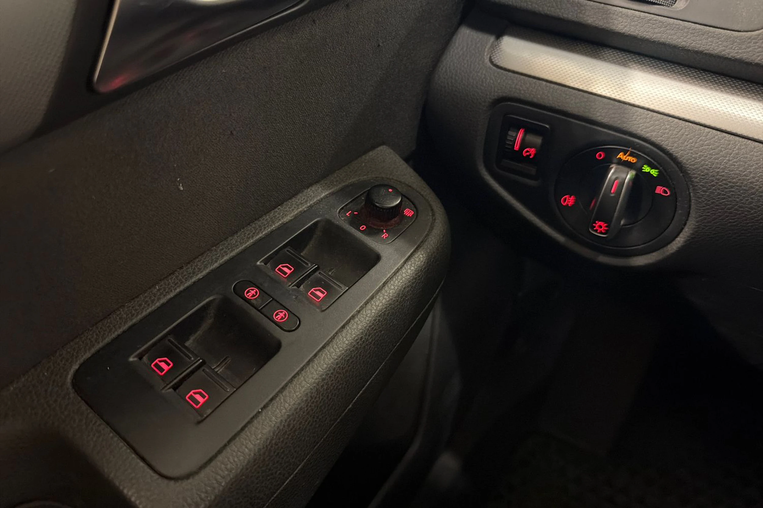 Keltainen Volkswagen SHARAN 2011 kuva 14.