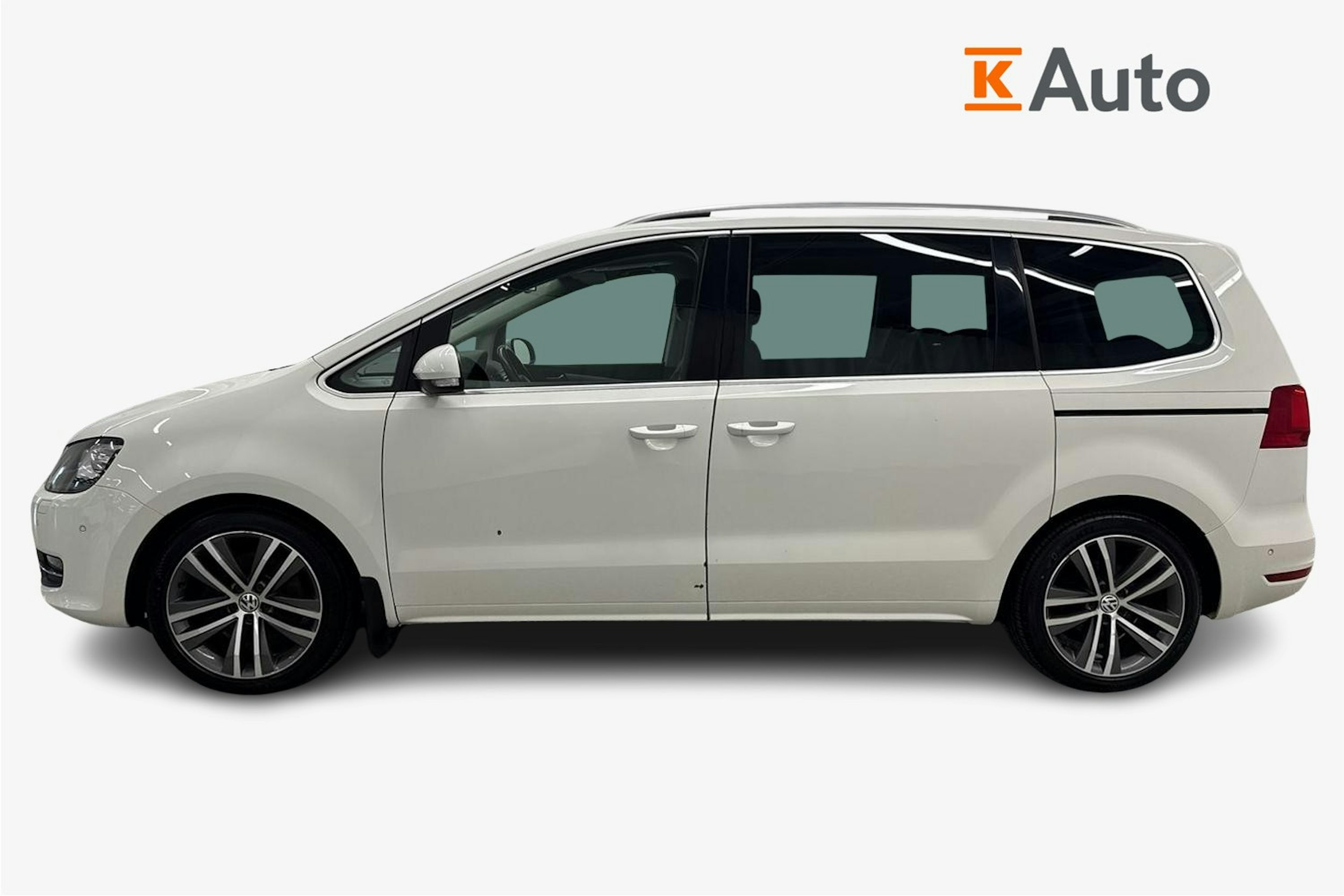 valkoinen Volkswagen Sharan 2013 kuva 6.