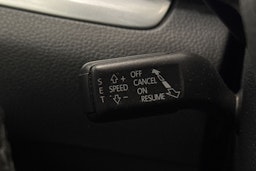 valkoinen Volkswagen Sharan 2013 kuva 17.