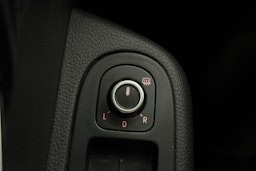 valkoinen Volkswagen Sharan 2013 kuva 20.