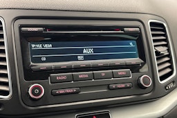 valkoinen Volkswagen Sharan 2013 kuva 24.