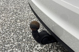 valkoinen Volkswagen Sharan 2013 kuva 36.