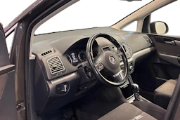 ruskea (beige) Volkswagen Sharan 2015 kuva 6.