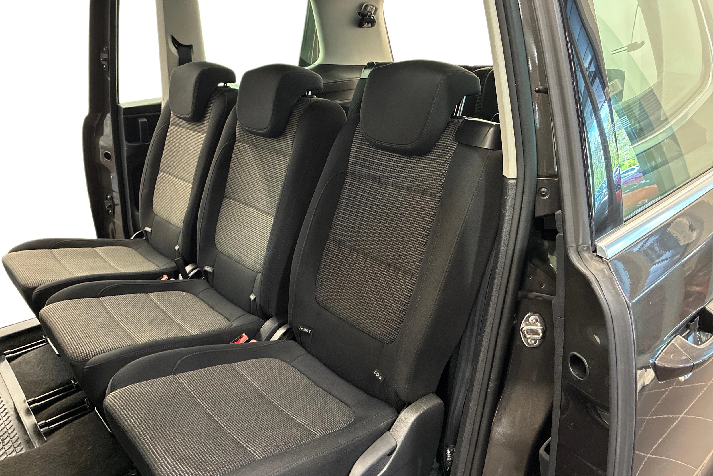 ruskea (beige) Volkswagen Sharan 2015 kuva 8.