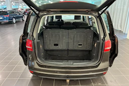 ruskea (beige) Volkswagen Sharan 2015 kuva 12.