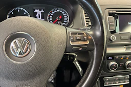 ruskea (beige) Volkswagen Sharan 2015 kuva 16.