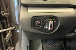 ruskea (beige) Volkswagen Sharan 2015 kuva 20.