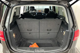 ruskea (beige) Volkswagen Sharan 2015 kuva 15.