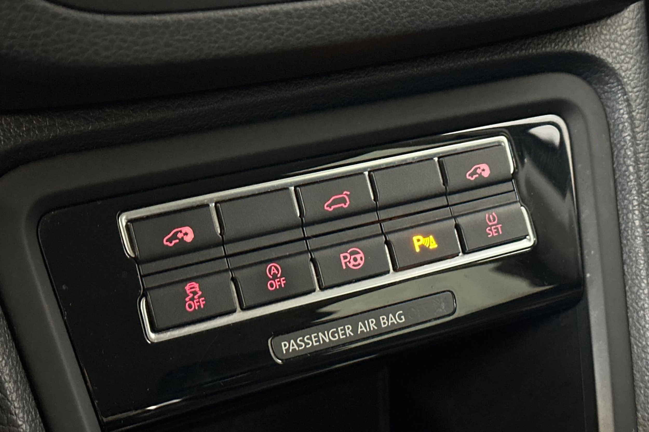 ruskea (beige) Volkswagen Sharan 2015 kuva 22.
