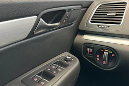 ruskea (beige) Volkswagen Sharan 2015 kuva 25.