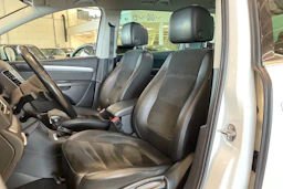 valkoinen Volkswagen Sharan 2015 kuva 11.